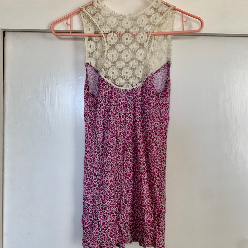 Floral Tank With Crochet Detailing - Picture 2 of 4
